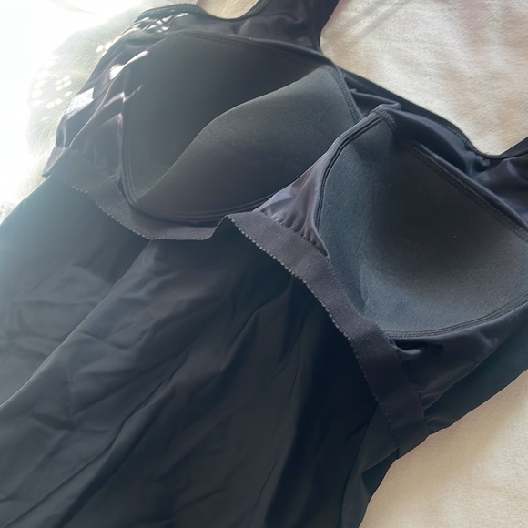 Swimming suit - Picture 10 of 10